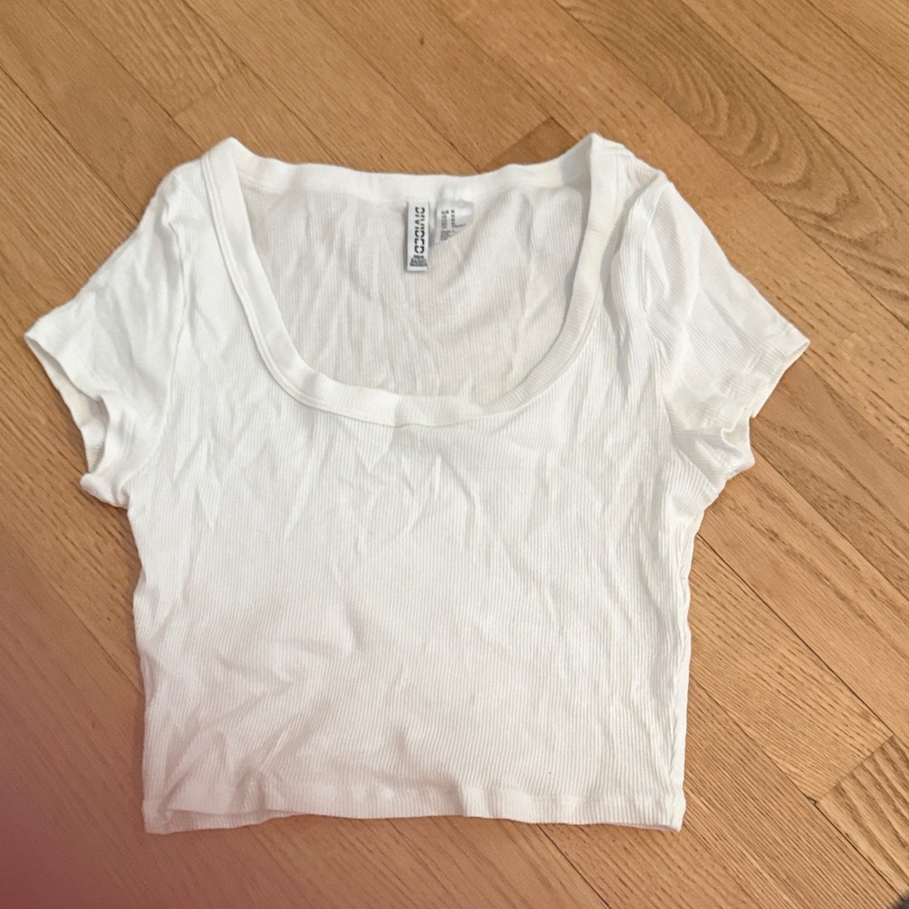 Divided White Ribbed Crop Top